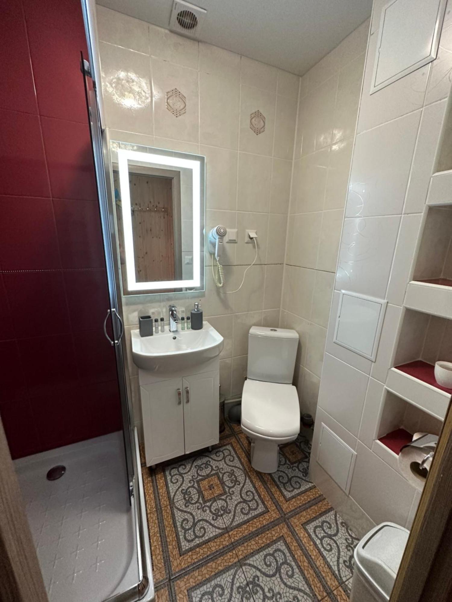 Vienna House Lägenhet Jaremtje Exteriör bild
